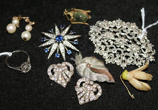 Paste and diamond-set platinum ring and a small quantity of costume jewellery